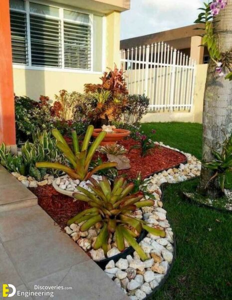 40 Beautiful River Rock Landscaping Ideas - Engineering Discoveries